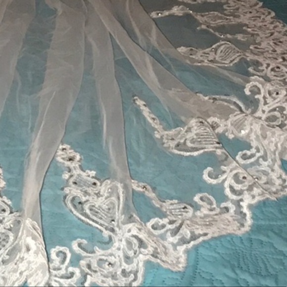 New Beautiful cathedral veil /lace crystal beads - Picture 4 of 6